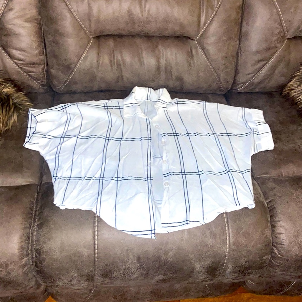Black and white plaid buttoned shirt